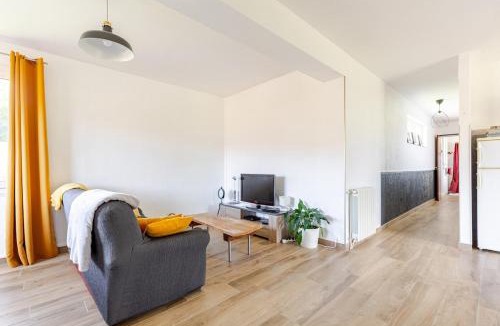 Ayros-Arbouix House | Maison privée avec jardin Chez Marcelle