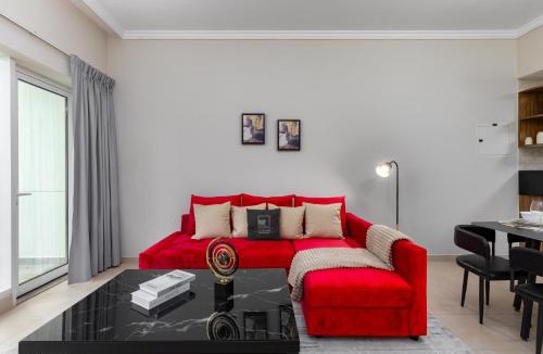 Downtown Dubai Apartment | Maison Privee - Comfortable Downtown Apartment with City Skyline Vws