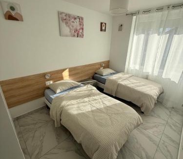 Villiers-le-Bel Apartment | Maison proche Charles de Gaulle et Paris L1