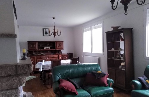 Questembert House | Maison Proche de Commerces et Lieux Randonnées et 20 Mn L'océan