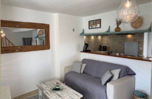 Chateauroux Apartment | Maison proche du lac-4 pers-wifi-cour