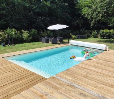 Neuville-sur-Sarthe Bed & Breakfast | Maison proche du Circuit 24h du Mans, Moto GP, Le Mans Classic