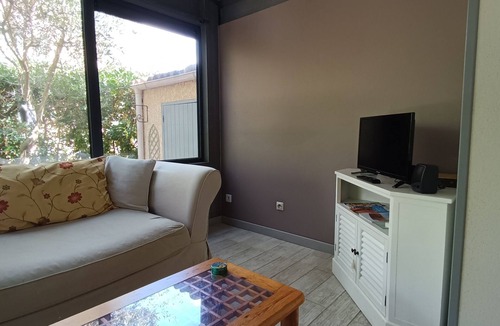 Loriol-du-Comtat House | Maison Provençale Avec Piscine