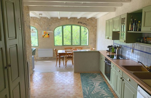 Belvezet House | Maison Provençale Avec Piscine Dans un Hameau Paisible