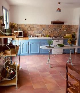 Roquemaure House | Maison provençale les glycines