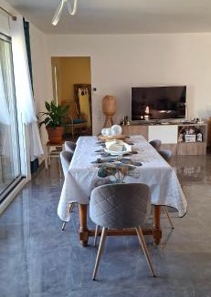 Goudargues Villa | Maison provençale sur les hauteurs de Goudargues