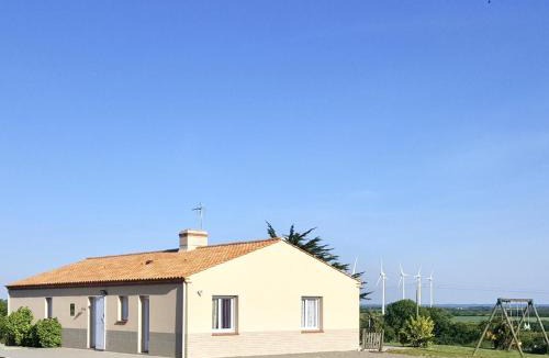 Brem Sur Mer House | Maison récente à la ferme avec jardin, terrasses, 4 chambres, proche plages et pêche privée - FR-1-426-86