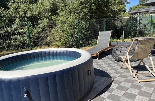 Jard-sur-Mer House | Maison Récente Avec Jacuzzi à 800 m de la Plage