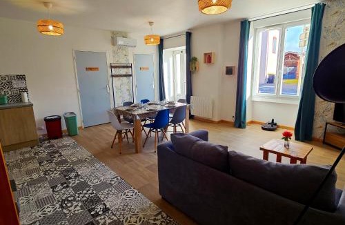 Arthun House | Maison rénovée 6 pers avec Wi-Fi et parking
