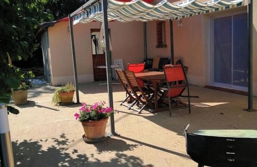 Marigne-Peuton House | Maison Rénovée Avec Goût au Cœur du Bocage Mayennais