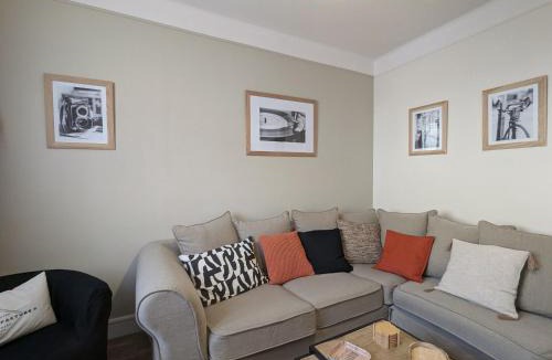 Chateauroux House | Maison rénovée avec jardin, proche du centre, pour 6 pers, Châteauroux - FR-1-591-578