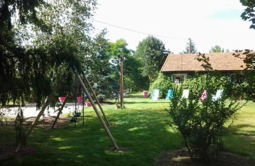 Avermes House | Maison rénovée avec piscine et jardin à Moulins - FR-1-489-324