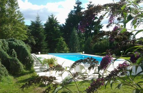 Avermes House | Maison rénovée avec piscine et jardin à Moulins - FR-1-489-324