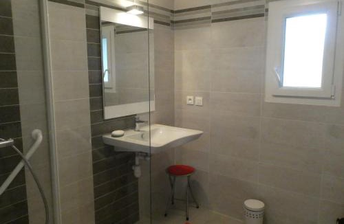 La Roche-sur-Yon House | Maison rénovée en pleine campagne avec terrain, terrasse et équipements familiaux - FR-1-426-157