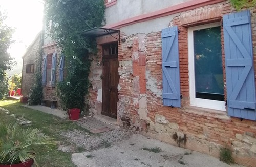 Roquemaure Villa | Maison Rénovée Proche Toulouse