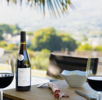 Bagneres-de-Bigorre House | Maison rayons de soleil