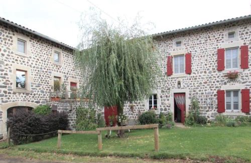 Le Brignon House | Maison restaurée proche nature avec terrasse et poêle à bois, près du Puy-en-Velay - FR-1-582-177