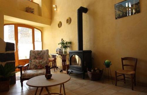 Le Brignon House | Maison restaurée proche nature avec terrasse et poêle à bois, près du Puy-en-Velay - FR-1-582-177