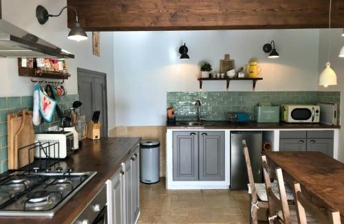 Segur-le-Chateau House | Maison Rocher