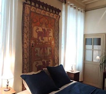 Cluny Bed & Breakfast | Maison Romane 1136