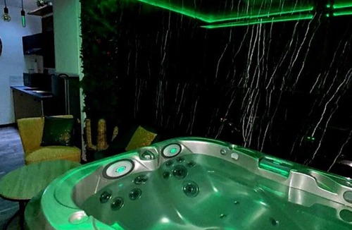Valenciennes House | Maison Romantique/jacuzzi
