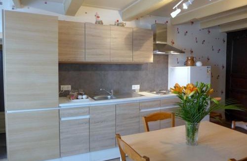 Chaumont-la-Ville House | Maison rosalice