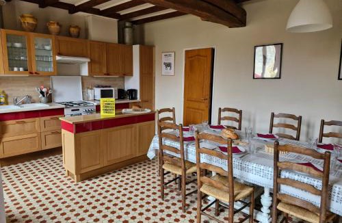 Montagne House | Maison Rouge