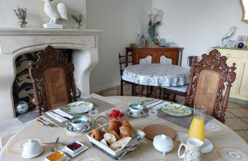 Saint-Jean-d'Angely Bed & Breakfast | Maison Rouge