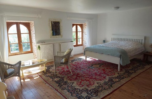 Saint-Jean-d'Angely Bed & Breakfast | Maison Rouge