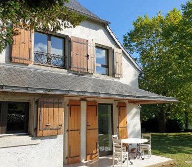 Lourdes House | Maison rustique pyrénéenne, vue sur les montagnes