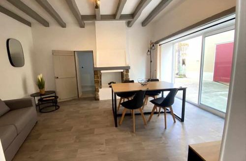 Saint-Florent-le-Vieil House | Maison Saint Florent Le Vieil