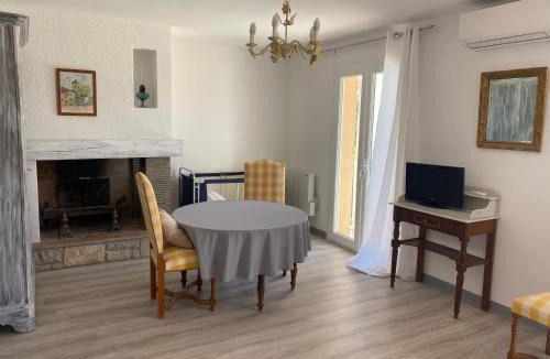 Les Salles-sur-Verdon House | Maison Sainte Catherine