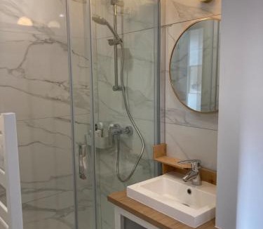 Montigny-sur-Loing Apartment | Maison Shana