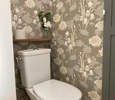 Montigny-sur-Loing Apartment | Maison Shana