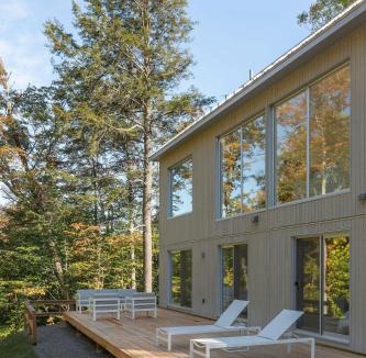 Lac Superieur Village Ski Chalet | Maison Solus - Private Nordic Spa - Tremblant