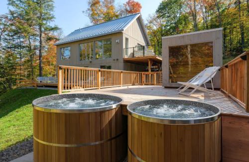 Lac Superieur Village Ski Chalet | Maison Solus - Private Nordic Spa - Tremblant