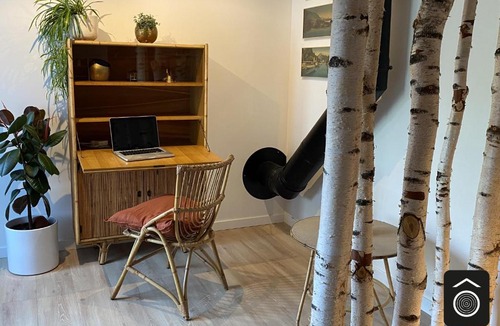 Anstaing House | Maison Souche