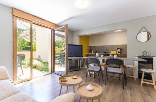 Oudon House | Maison Sous les pommiers