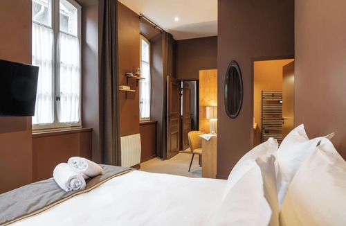 Briancon Hotel | Maison Soyeuse
