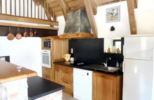 Castelnau-de-Mandailles House | Maison spacieuse à Castelnau-de-Mandailles avec cheminée 250 m²