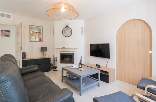 Les Moutiers-en-Retz House | Maison spacieuse avec jardin arboré