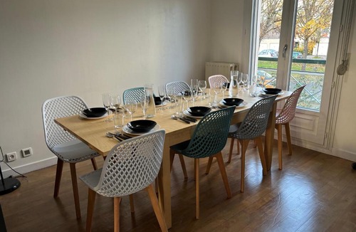 Montigny-le-Bretonneux House | Maison spacieuse JO 2024