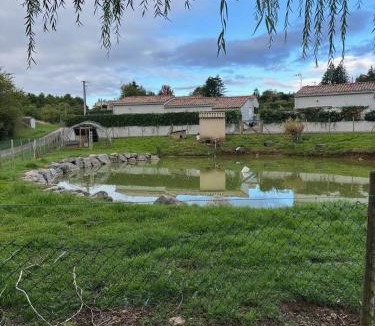 Vernoux-en-Vivarais House | Maison spacieuse à Vernoux-en-Vivarais, jardin clôturé, 170 m²