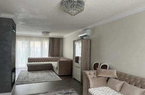 Pontault-Combault House | Maison spacieuse avec terrasse à Pontault-Combault