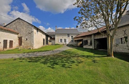Assay House | Maison spacieuse à Assay avec jardin et cheminée