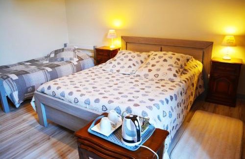 Thenac House | Maison spacieuse à Thénac avec piscine privée