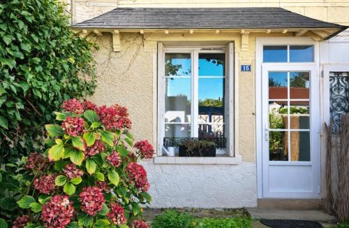 Luc-sur-Mer House | Maison spacieuse au coeur du Centre - Plage à pied