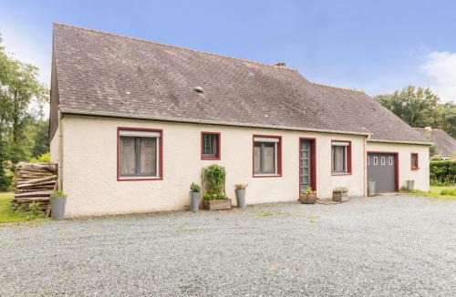 Malville House | Maison spacieuse avec jardin, ping-pong, WiFi, et équipements bébé - Malville, France - FR-1-306-1153