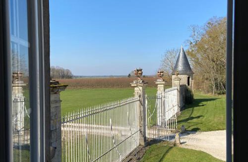 Loury House | Maison spacieuse avec jardin privatif, idéale pour 6, proche Orléans et Châteaux de la Loire - FR-1-590-236