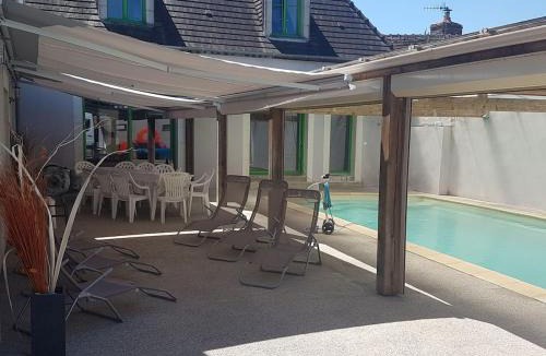 Souille Villa | Maison spacieuse avec piscine chauffée